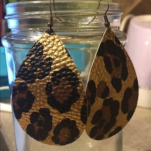 Leopard earrings large